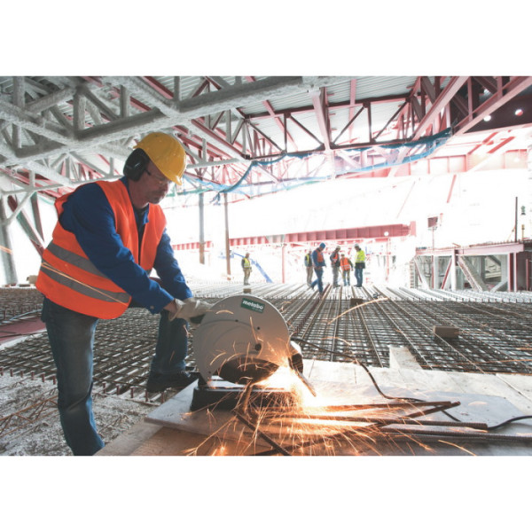Монтажна пила Metabo CS 23-355 з диском