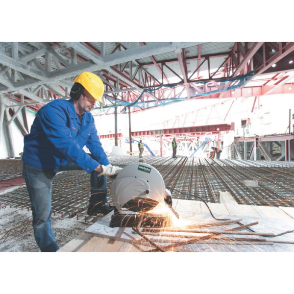Монтажна пила Metabo CS 23-355 з диском