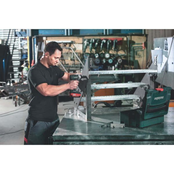 Акумуляторний ударний гайковерт Metabo SSW 18 LTX 200, 2 акб 18 В Li-Power 4.0 Ah, з/п, кейс