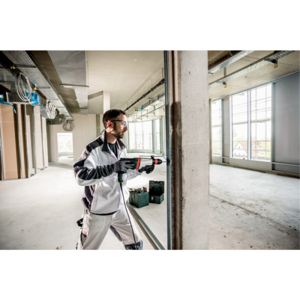 Перфоратор Metabo UHEV 2860-2 Quick с 2 патронами, набором 5 насадок
