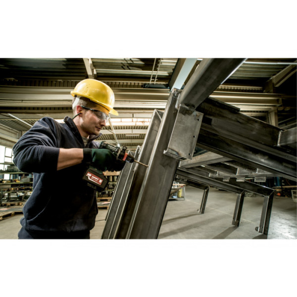 Акумуляторний дриль-шуруповерт Metabo BS 18 LTX BL Q I, без акб в кейсі MetaBox 145