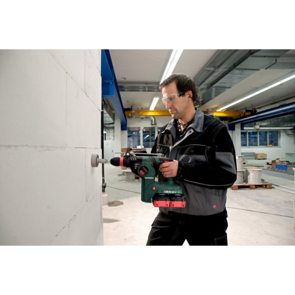Aккумуляторный перфоратор Metabo KHA 36-18 LTX 32 4 акб 5.2 Ah, 2 з/у, в кейсе MetaLoc