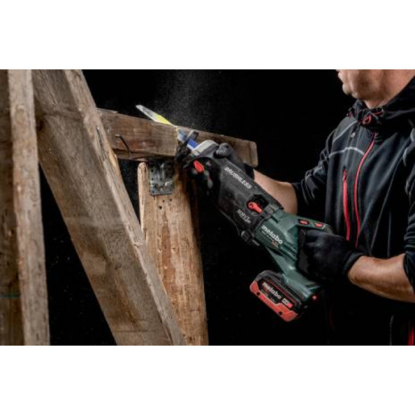 Акумуляторна шабельна пила Metabo SSEP 18 LTX BL MVT, 2 акб 18 В LiHD 8.0 Ah, з/п, кейс
