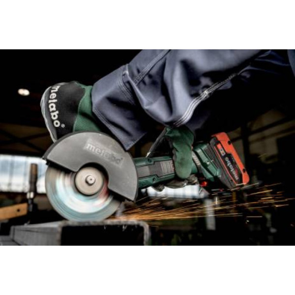 Акумуляторна кутова шліфмашина Metabo WPB 18 LT BL 11-125 Quick, 2 акб 5.5 Ah, з/п ASC 145, в MetaBOX 165 L