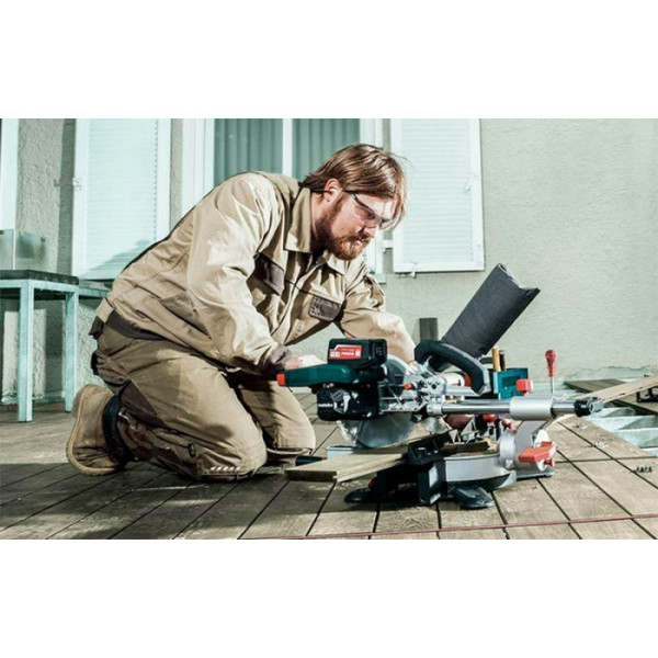 Акумуляторна пила торцювальна Metabo KGS 18 LTX 216 LTX Quick, 2 акб LiHD 18V 5.5Ah