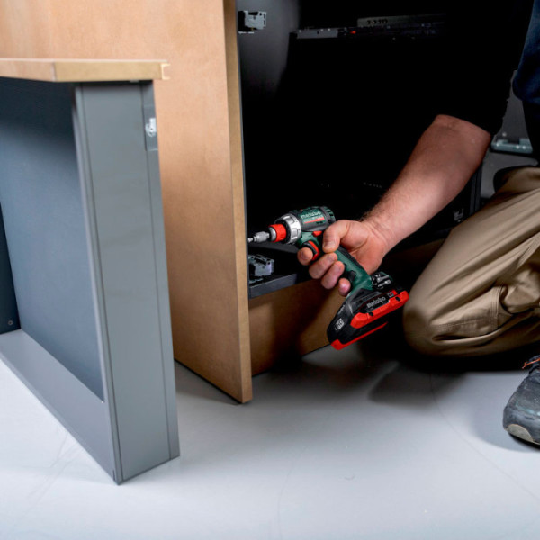 Акумуляторний дриль-шурупокрут Metabo BS 18 L BL Q, 2 акб LiPOWER 18 V 2 Ah, з/п SC 30 в MetaBOX 145