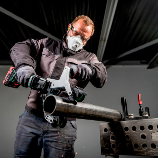 Акумуляторна стрічкова шліфмашина для труб Metabo RBVB 18 LTX BL 180, без акб в MetaBOX 185 XL