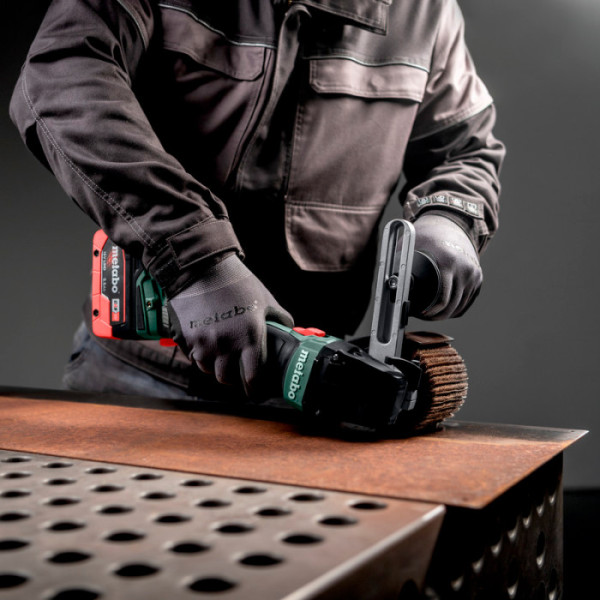Акумуляторна щіткова шліфмашина Metabo SVB 18 LTX BL 200, без акб в MetaBOX 340