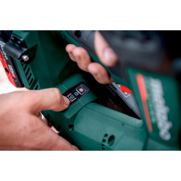 Акумуляторний цвяхозабивач Metabo NFR 18 LTX 90 BL, без акб в MetaBOX 340