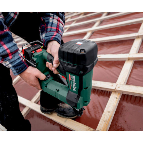 Акумуляторний цвяхозабивач Metabo NFR 18 LTX 90 BL, без акб в MetaBOX 340