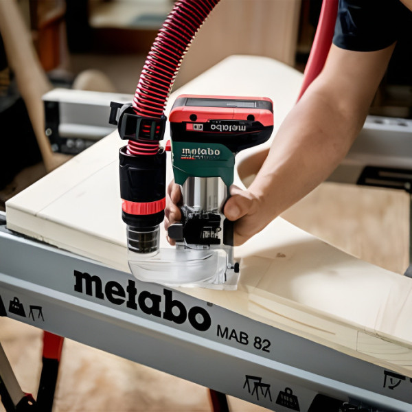 Акумуляторний кромочний фрезер Metabo FMV 18 LTX BL 8, с 2 акб LiHD 18V 4Ah и з/у ASC 55, в кейсі metaBOX 145 L