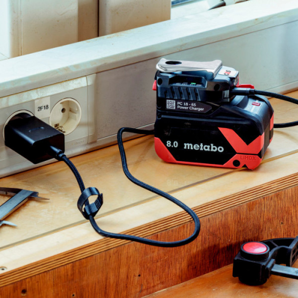 Карманное зарядное устройство Metabo PC 18-65