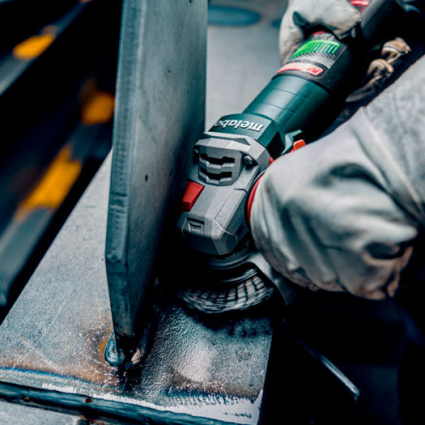 Кутова шліфмашина Metabo  WEVBA 20-125 Quick BL